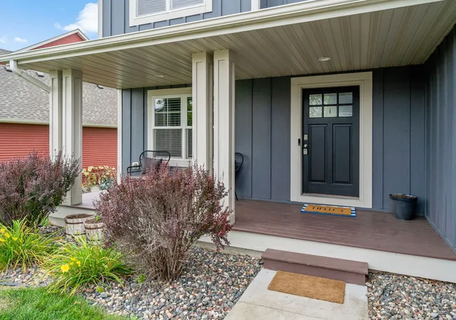 Photo 3 of Single family home for sale at 18838 Iden Ave, Lakeville, MN 55044 | MLS# 7136263 | Listing updated on 2026-09-19