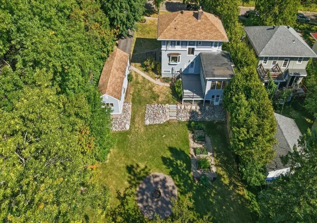 1st image of 130 Laurie St, Duluth, MN 55803 | MLS# 7136274