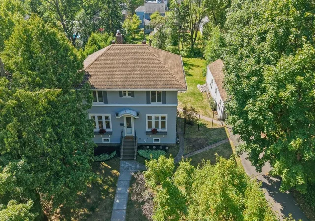 Photo 3 of Single family home for sale at 130 Laurie St, Duluth, MN 55803 | MLS# 7136274 | Listing updated on 2026-09-14