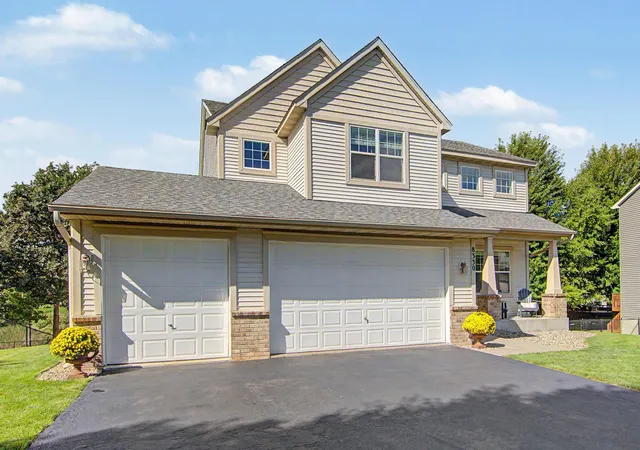 Photo 2 of Single family home for sale at 8330 Chestnut Ct, Victoria, MN 55386 | MLS# 7136282 | Listing updated on 2026-09-04