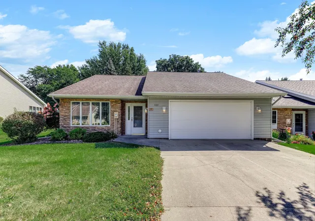 Photo 1 of Single family home for sale at 423 Tischler Ave Se, Faribault, MN 55021 | MLS# 7136284 | Listing updated on 2026-09-05