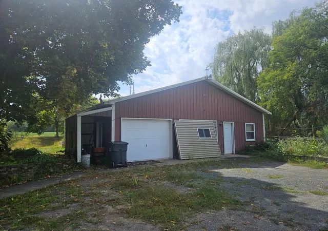 Photo 3 of Single family home for sale at 9052 545th Street, Rush City, MN 55069 | MLS# 7136285 | Listing updated on 2026-09-02