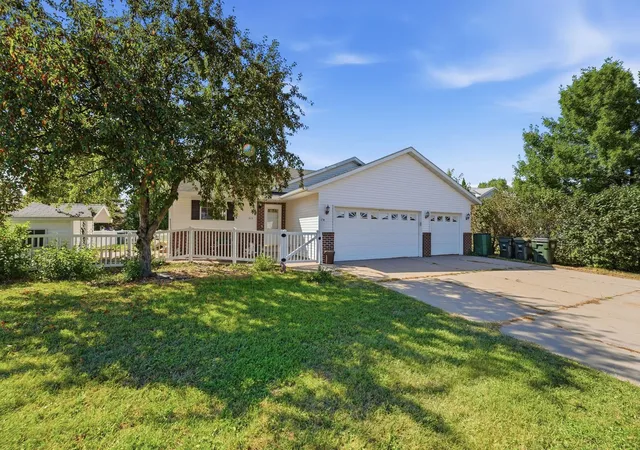 Photo 1 of Single family home for sale at 315 Barracuda Ave Ne, Avon, MN 56310 | MLS# 7136303 | Listing updated on 2026-10-06