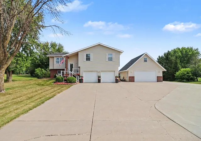 Single family home for sale at 781 Hillside Ave SW, New Prague, MN 56071 | MLS# 7136353