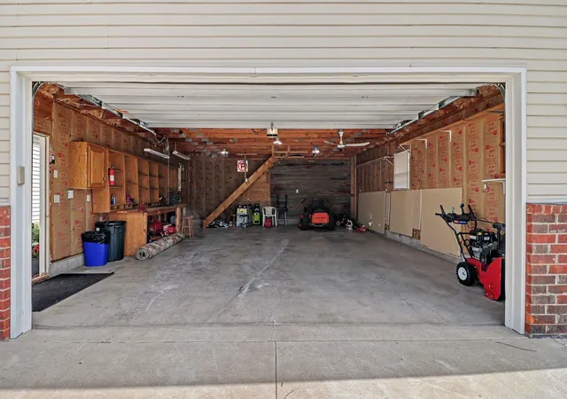Photo 2 of Single family home for sale at 781 Hillside Ave SW, New Prague, MN 56071 | MLS# 7136353 | Listing updated on 2026-09-07