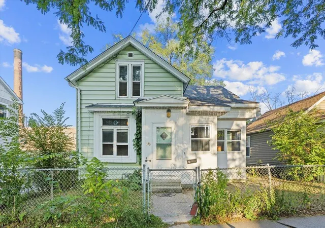 Photo 1 of Multi family home for sale at 375 Erie St, Saint Paul, MN 55102 | MLS# 7136357 | Listing updated on 2026-09-04