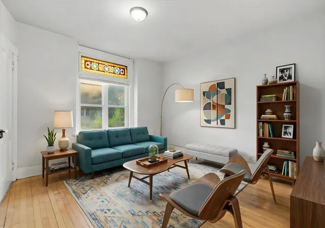 Photo 2 of House for sale at 375 Erie St, Saint Paul, MN 55102 | MLS# 7136357 | Listing updated on 2026-09-04