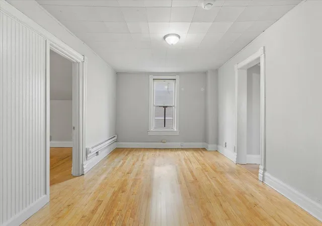 Photo 3 of House for sale at 375 Erie St, Saint Paul, MN 55102 | MLS# 7136357 | Listing updated on 2026-09-04