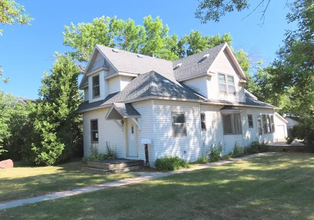 Photo 1 of Single family home for sale at 518 Main Ave N, Thief River Falls, MN 56701 | MLS# 7136364 | Listing updated on 2026-09-03