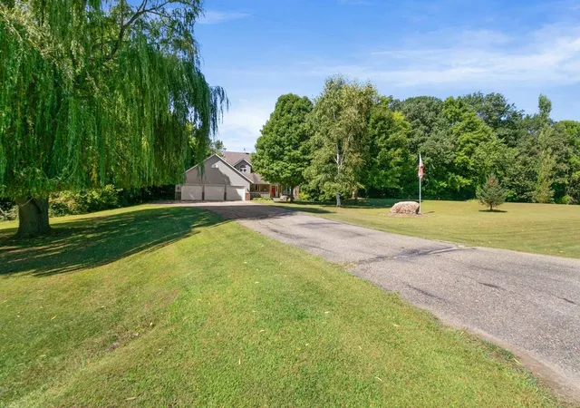 Photo 29 of Single family home for sale at 335 Desoto Ave Sw, Buffalo, MN 55313 | MLS# 7136368 | Listing updated on 2026-09-14