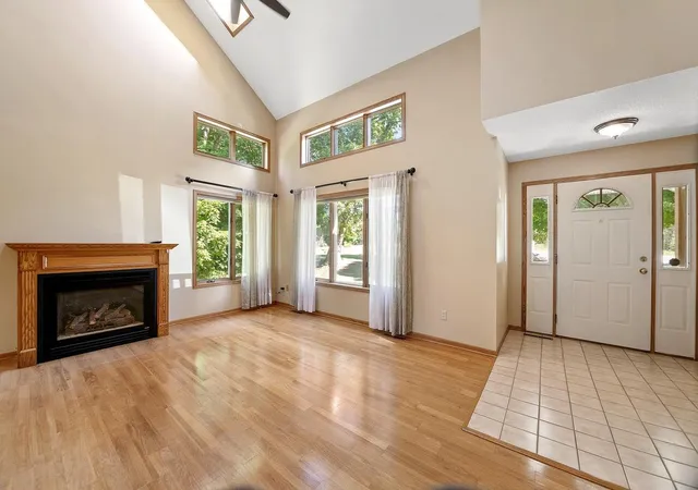 Photo 3 of Single family home for sale at 335 Desoto Ave Sw, Buffalo, MN 55313 | MLS# 7136368 | Listing updated on 2026-09-16
