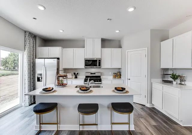 Photo 2 of Single family home for sale at 17122 Dysart Pl, Lakeville, MN 55044 | MLS# 7136382 | Listing updated on 2026-09-21