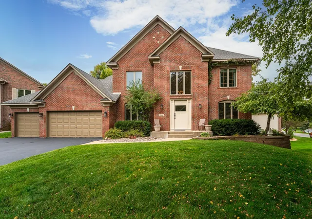 Photo 1 of Single family home for sale at 8348 Foxberry Dr, Savage, MN 55378 | MLS# 7136422 | Listing updated on 2026-10-09