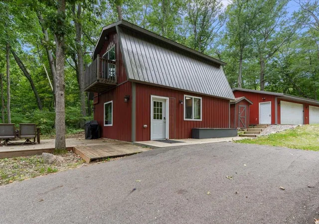 Photo 2 of Single family home for sale at 10531 Chippewa Beach Rd Nw, Cass Lake, MN 56633 | MLS# 7136425 | Listing updated on 2026-09-18