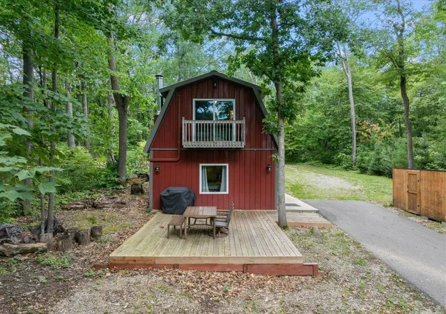 Photo 4 of Single family home for sale at 10531 Chippewa Beach Rd NW, Cass Lake, MN 56633 | MLS# 7136425 | Listing updated on 2026-09-18