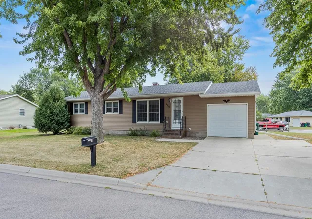 Photo 3 of Sale Pending at 106 Ranch Ave, Marshall, MN 56258 | MLS# 7136444 | Listing updated on 2026-09-14