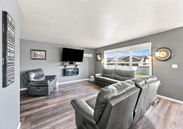 Photo 4 of Single family home for sale at 3029 2nd Street E, West Fargo, ND 58078 | MLS# 7136459 | Listing updated on 2026-10-27