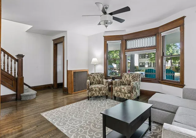 Photo 4 of Single family home for sale at 899 Ashland Ave, Saint Paul, MN 55104 | MLS# 7136464 | Listing updated on 2026-10-29