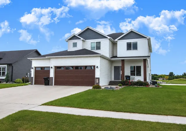 Photo 1 of Sale Pending at 6707 54th Avenue S, Fargo, ND 58104 | MLS# 7136468 | Listing updated on 2026-09-23