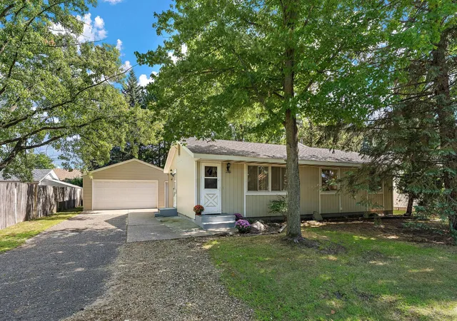 Single family home for sale at 2986 Woodbridge St, Saint Paul, MN 55113 | MLS# 7136477