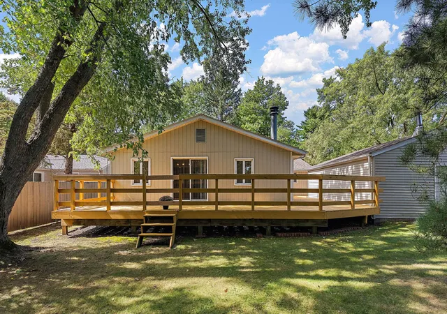 Photo 1 of Single family home for sale at 2986 Woodbridge St, Saint Paul, MN 55113 | MLS# 7136477 | Listing updated on 2026-09-12