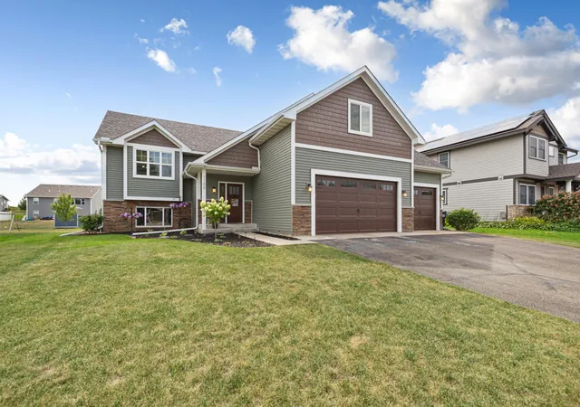 Photo 1 of Sale Pending at 1199 Bluff St, Dundas, MN 55019 | MLS# 7136481 | Listing updated on 2026-09-13