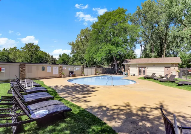 Photo 3 of Condo for sale at 4548 Cedar Lake Rd S #2, Minneapolis, MN 55416 | MLS# 7136482 | Listing updated on 2026-10-08
