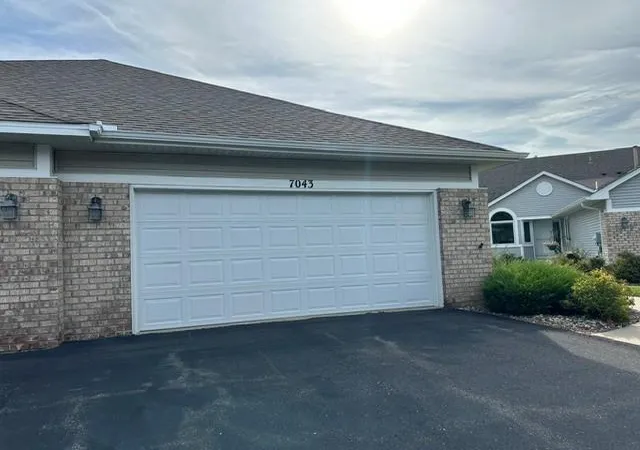 Photo 2 of Single family home for sale at 7043 Oak Pointe Curv, Minneapolis, MN 55438 | MLS# 7136484 | Listing updated on 2026-09-13