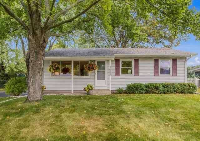 Photo 2 of Single family home for sale at 2688 Cedar Ave, Saint Paul, MN 55110 | MLS# 7136493 | Listing updated on 2026-10-02