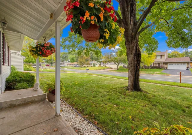 Photo 4 of Single family home for sale at 2688 Cedar Ave, Saint Paul, MN 55110 | MLS# 7136493 | Listing updated on 2026-10-02