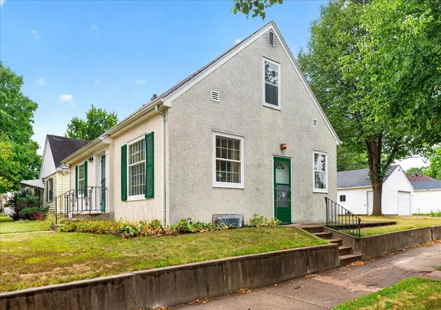 Photo 3 of Single family home for sale at 5900 Thomas Ave S, Minneapolis, MN 55410 | MLS# 7136494 | Listing updated on 2026-09-12