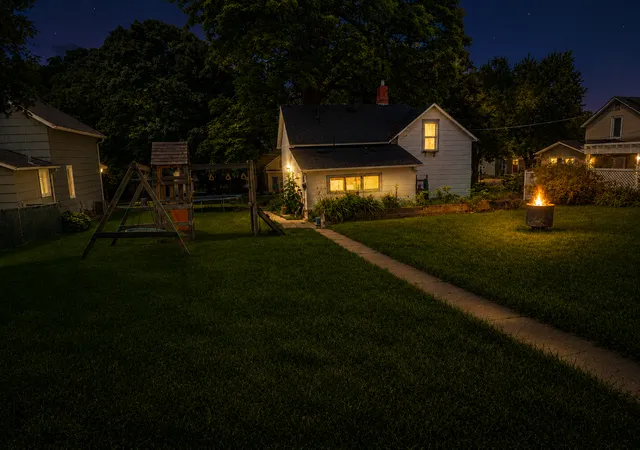 Photo 3 of Single family home for sale at 1017 N 6th Street, Mankato, MN 56001 | MLS# 7136514 | Listing updated on 2026-09-19