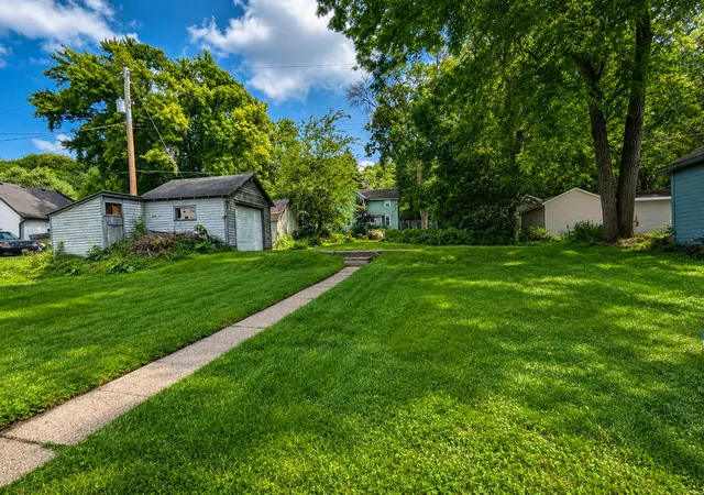 Photo 4 of Single family home for sale at 1017 N 6th Street, Mankato, MN 56001 | MLS# 7136514 | Listing updated on 2026-09-19