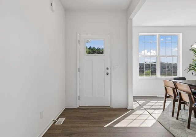 Photo 4 of Single family home for sale at 6240 Goodview Ave S, Cottage Grove, MN 55016 | MLS# 7136518 | Listing updated on 2026-10-09