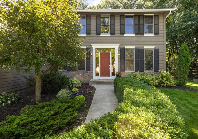Photo 2 of Sale Pending at 7164 Harrison Hl Trl, Chanhassen, MN 55317 | MLS# 7136544 | Listing updated on 2026-10-02