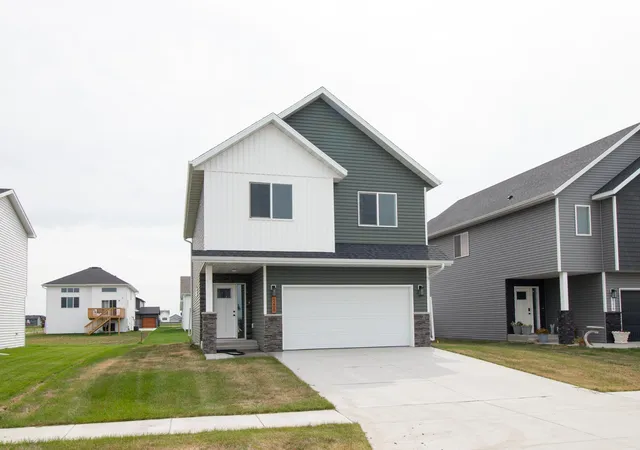 Photo 1 of Single family home for sale at 6208 86th Avenue S, Horace, ND 58047 | MLS# 7136550 | Listing updated on 2026-09-02