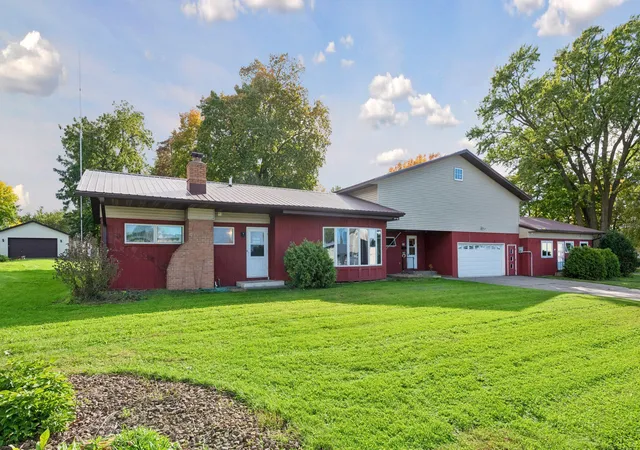 Photo 1 of Single family home for sale at 212 2nd Street Sw, New Prague, MN 56071 | MLS# 7136574 | Listing updated on 2026-10-10