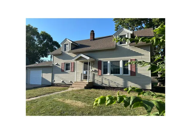 Photo 1 of Single family home for sale at 24 W 3rd Street, Waconia, MN 55387 | MLS# 7136583 | Listing updated on 2026-09-13