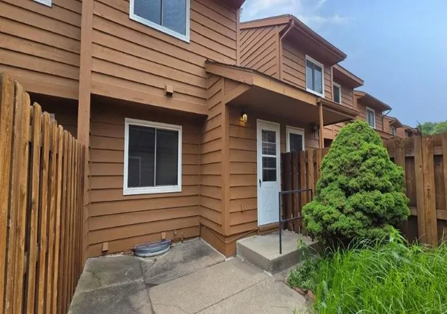 1st image of 3231 Evergreen Dr, Saint Paul, MN 55121 | MLS# 7136607