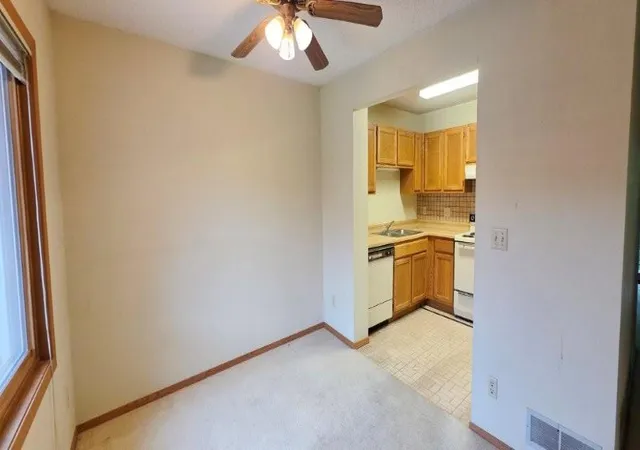 5th image of 3231 Evergreen Dr, Saint Paul, MN 55121 | MLS# 7136607