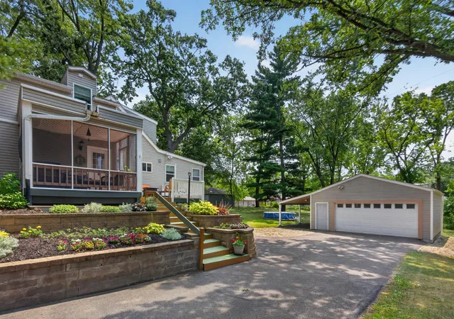 Single family home for sale at 2577 County Rd H W, Saint Paul, MN 55112 | MLS# 7136608