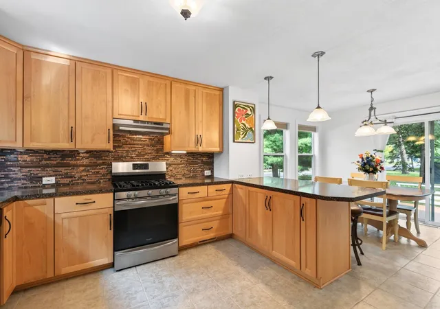 Photo 3 of Single family home for sale at 2577 County Rd H W, Saint Paul, MN 55112 | MLS# 7136608 | Listing updated on 2026-10-08