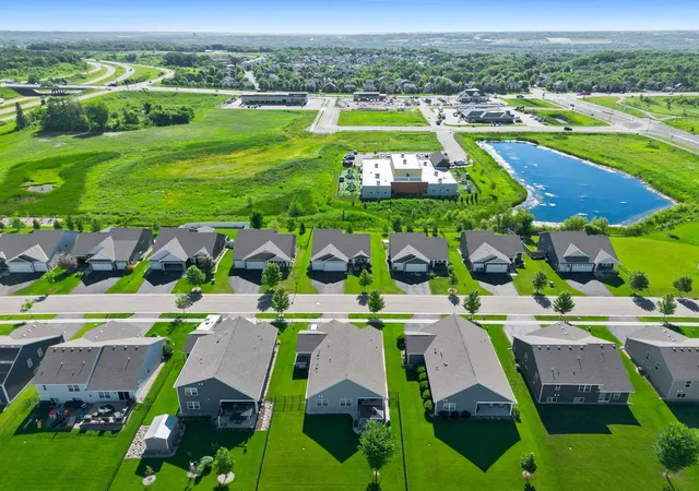 Photo 4 of Single family home for sale at 1907 Meridian Curv, Carver, MN 55315 | MLS# 7136619 | Listing updated on 2026-09-16