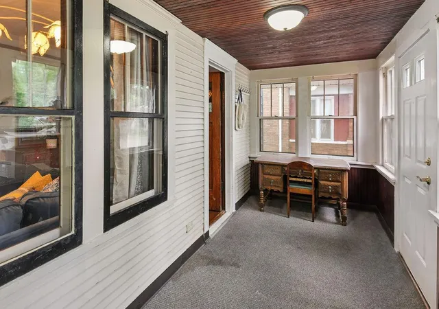 Photo 3 of Single family home for sale at 1024 Western Ave N, Saint Paul, MN 55117 | MLS# 7136646 | Listing updated on 2026-09-13