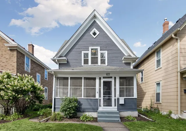 Photo 3 of Single family home for sale at 622 Jackson St Ne, Minneapolis, MN 55413 | MLS# 7136661 | Listing updated on 2026-09-17