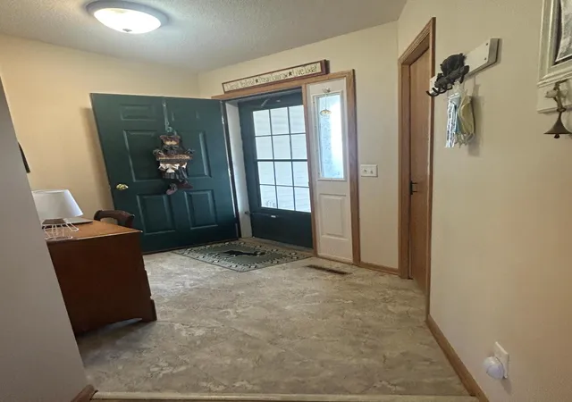 Photo 2 of Single family home for sale at 1410 Presidential Dr, Northfield, MN 55057 | MLS# 7136672 | Listing updated on 2026-09-04