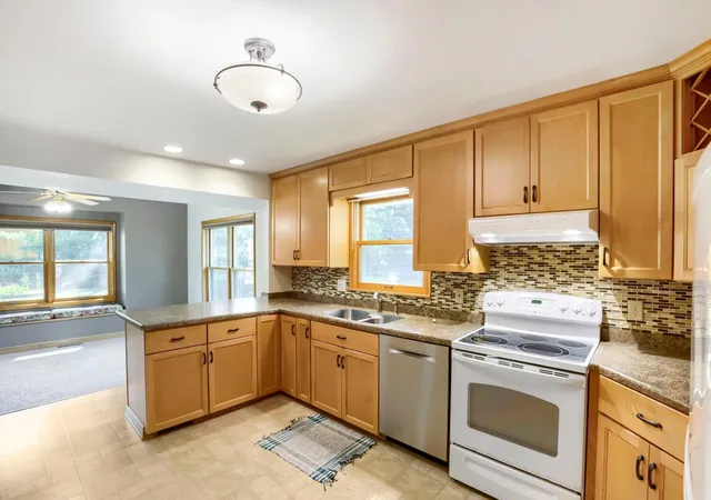 Photo 4 of Single family home for sale at 3407 Cleveland St NE, Minneapolis, MN 55418 | MLS# 7136685 | Listing updated on 2026-09-19