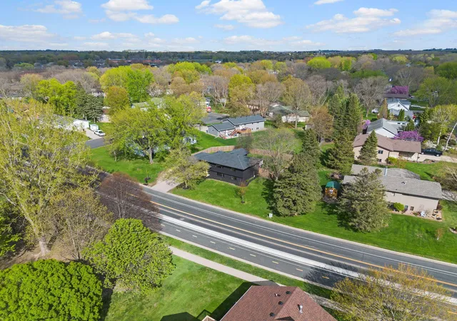Photo 3 of Single family home for sale at 1600 Roosevelt Dr W, Northfield, MN 55057 | MLS# 7136695 | Listing updated on 2026-09-12