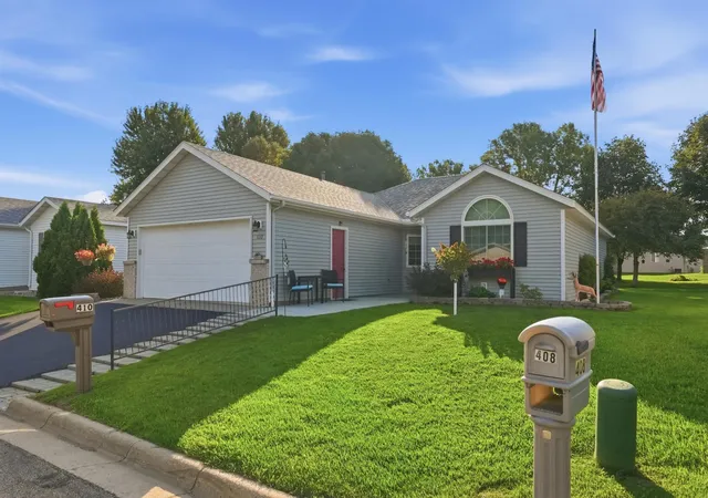 Photo 3 of Single family home for sale at 410 Fieldcrest Ln, Sartell, MN 56377 | MLS# 7136702 | Listing updated on 2026-09-29