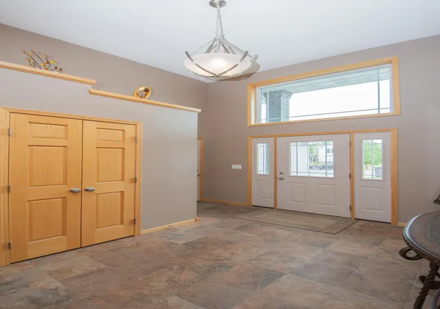 Photo 4 of Single family home for sale at 1234 35th Street Cir S, Moorhead, MN 56560 | MLS# 7136714 | Listing updated on 2026-09-02